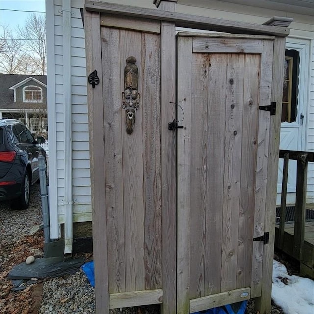 view of outbuilding