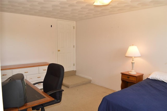 bedroom with carpet flooring