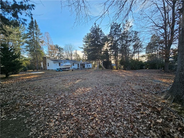 view of front of property with driveway