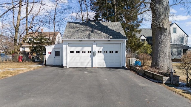 view of detached garage