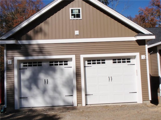 view of detached garage