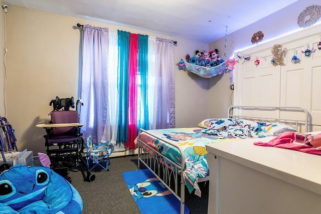 bedroom with carpet flooring