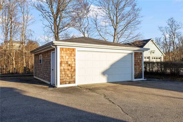 view of detached garage