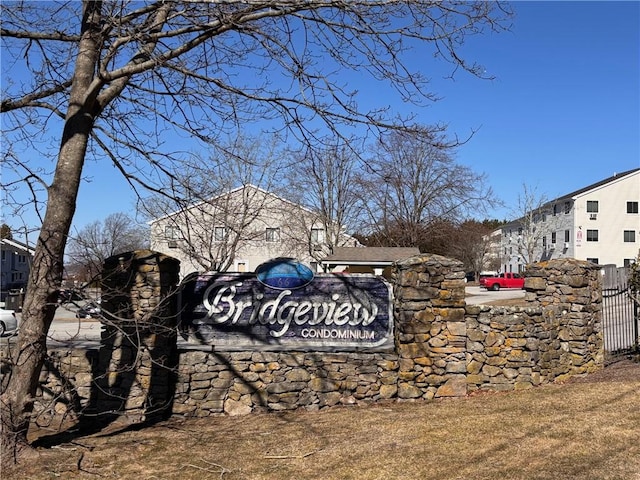 view of community / neighborhood sign