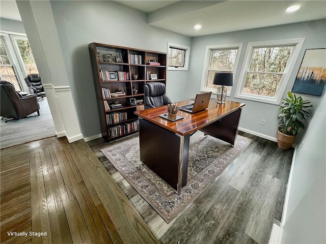 office area featuring dark wood-type flooring, recessed lighting, and baseboards