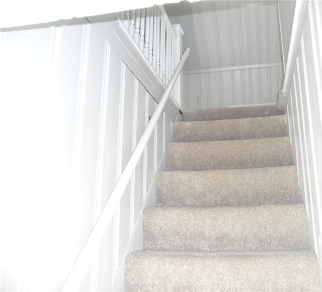 22 Kendall Ln, Warwick, RI 02888 - view of staircase