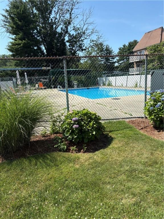 200 Hoffman Ave Unit 405, Cranston, RI 02920 - view of community pool