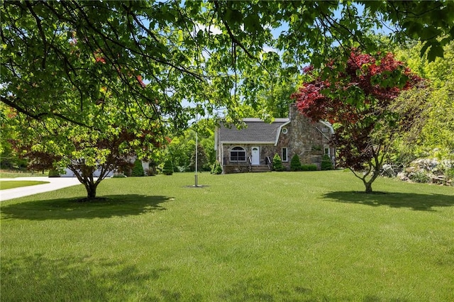 135 Eagleville Rd, Tiverton, RI 02878 - view of green lawn