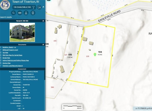 135 Eagleville Rd, Tiverton, RI 02878 - map showing property parcels