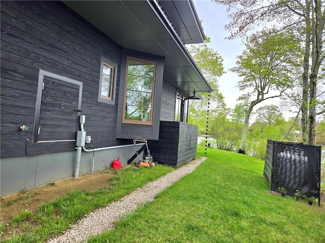 17 Jamaica Way N, Kingstown, RI 02852 - view of side of property featuring a lawn