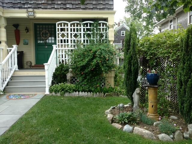 55 Hunter Ave, Newport, RI 02840 - property entrance featuring a lawn and covered porch