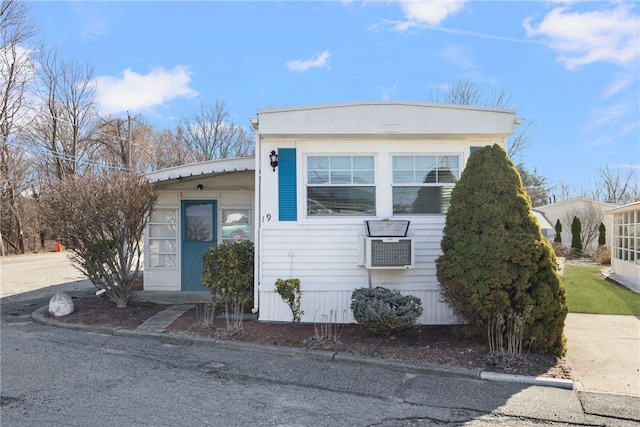 27 Woodward Rd, Lincoln, RI 02865 - view of front of home