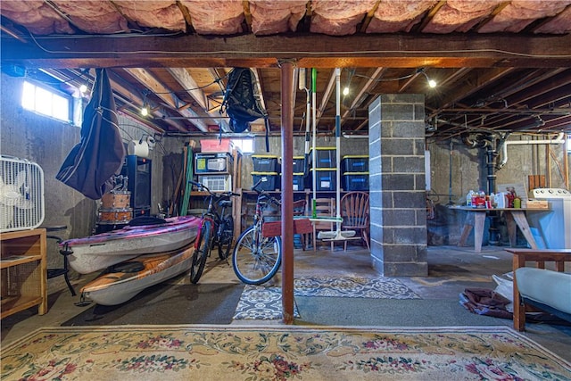below grade area featuring washer / clothes dryer