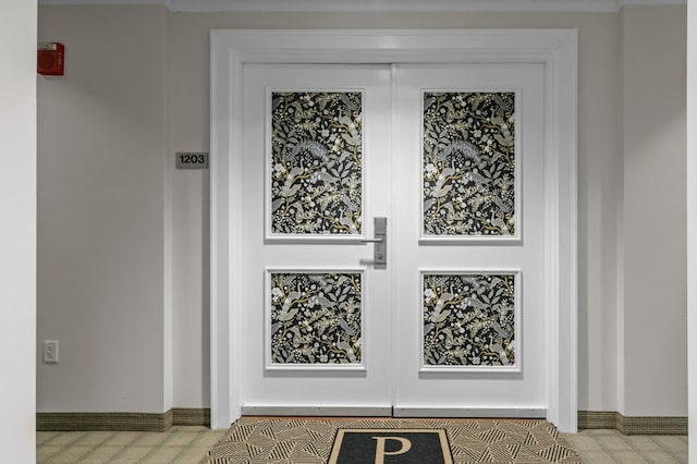 1 Tower Dr Unit 1203, Portsmouth, RI 02871 - room details featuring baseboards