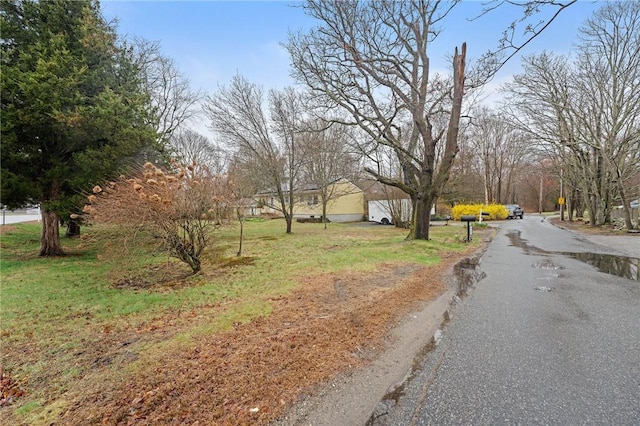 1737 Wampanoag Trl, Barrington, RI 02806 - view of asphalt road