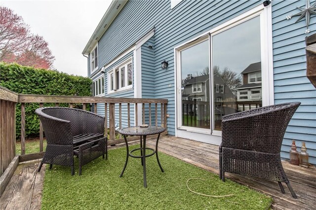 83 Wyndham Ave, Providence, RI 02908 - exterior space with a yard