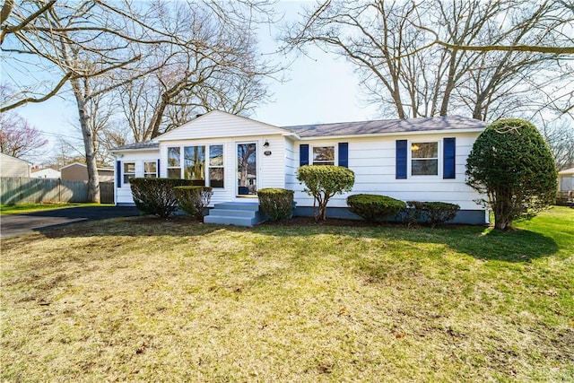 112 Brookwood Rd, Warwick, RI 02889 - photo 2