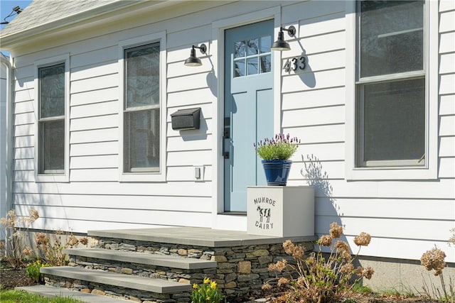 view of exterior entry