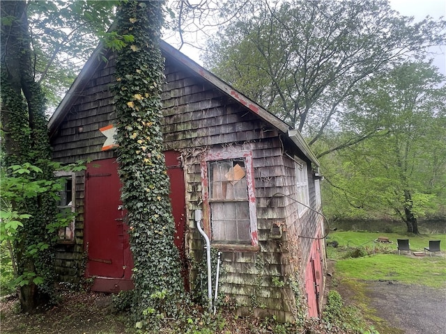 196 Columbia St, South Kingstown, RI 02879 - view of outdoor structure featuring an outbuilding