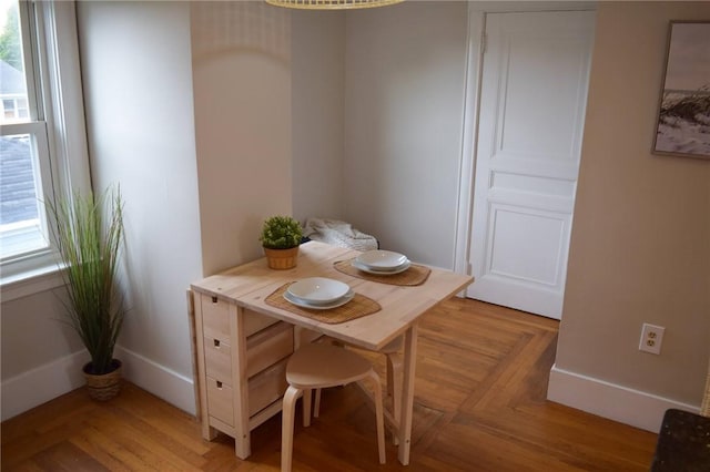 33 Almy St, Newport, RI 02840 - dining space with baseboards