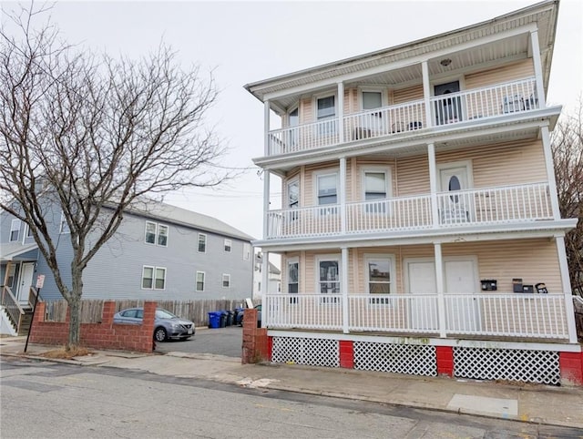 17 Marietta St, Providence, RI 02904 - view of property featuring covered porch