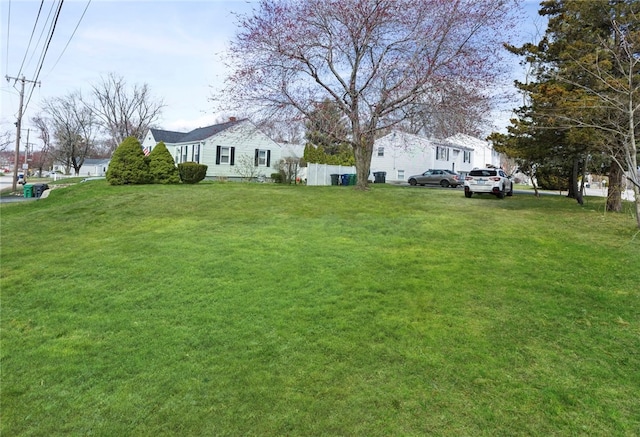 345 Post Rd, Warwick, RI 02888 - view of yard