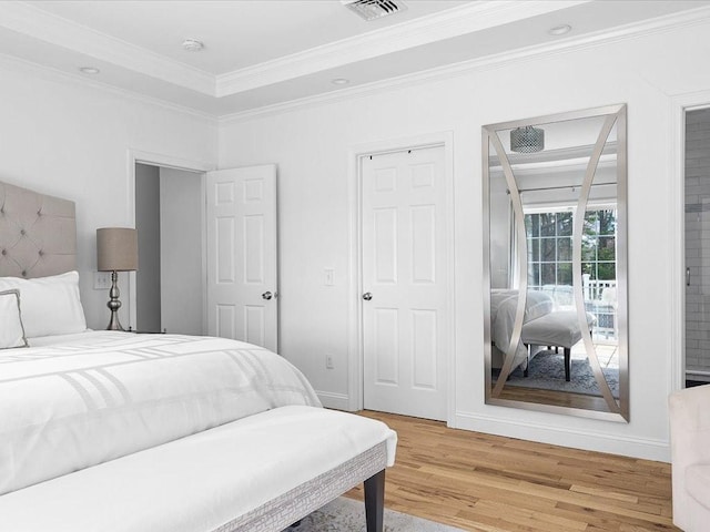 120 S Rd, East Greenwich, RI 02818 - bedroom featuring light wood-style flooring, access to exterior, baseboards, visible vents, and ornamental molding