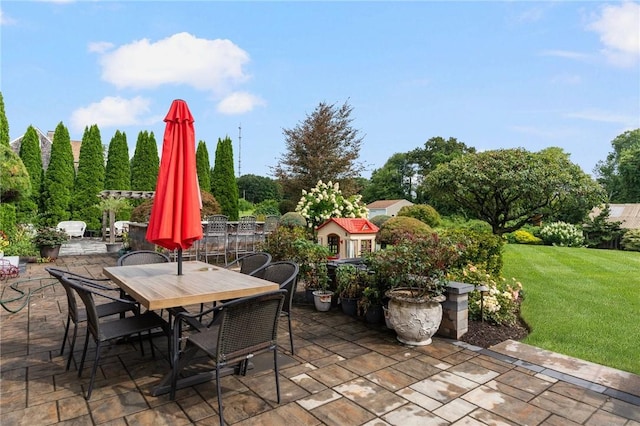view of patio / terrace with outdoor dining area