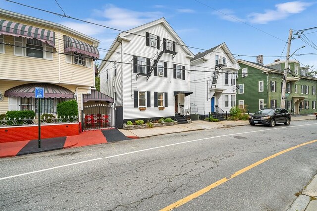 134 Courtland St, Providence, RI 02909 - view of property with a gate