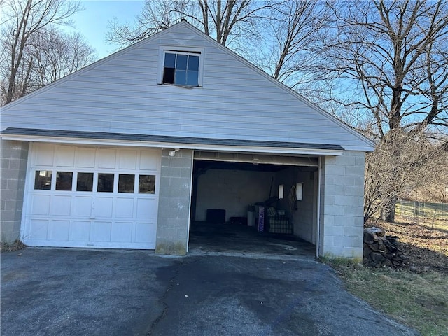 view of detached garage