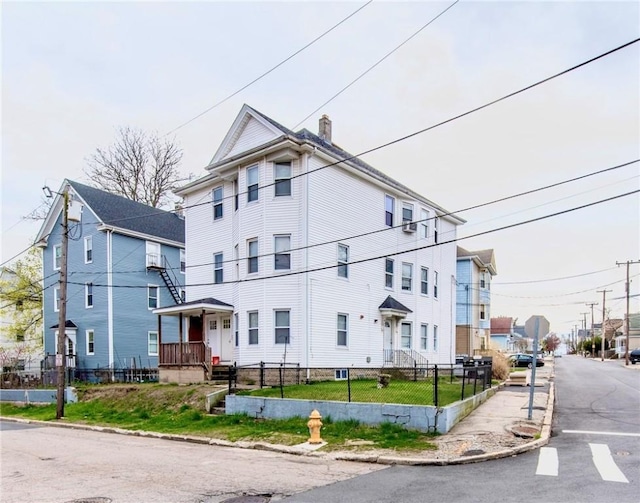 18 Fairlawn Ave, Pawtucket, RI 02860 - photo 3