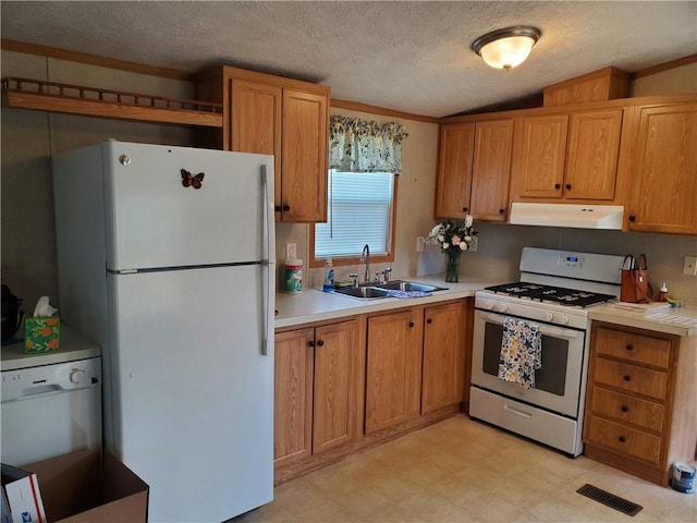 65 Wright Way, Coventry, RI 02816 - kitchen with visible vents, a sink, light countertops, under cabinet range hood, and white appliances