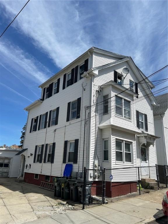 20 Magdalene St, Providence, RI 02909 - photo 2
