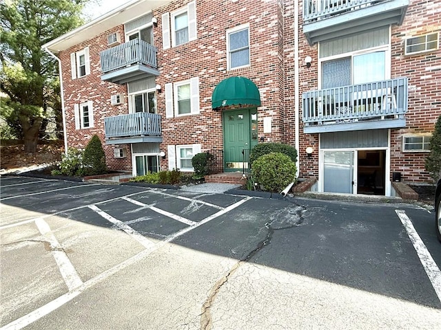 200 Manville Hill Rd Unit 126, Cumberland, RI 02864 - view of building exterior with uncovered parking
