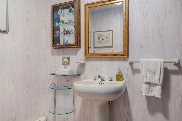 10 Oak Hill Dr, Lincoln, RI 02865 - view of half bathroom