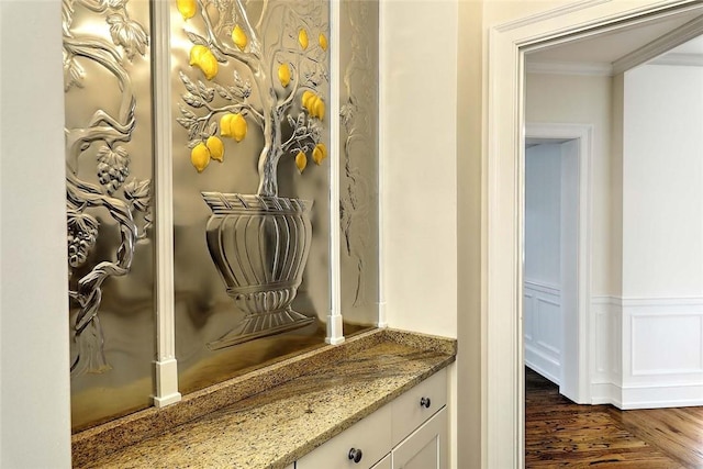 750 Elmgrove Ave, Providence, RI 02906 - interior details with ornamental molding and wood finished floors