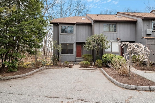 7 Wake Robin Rd Unit 905, Lincoln, RI 02865 - view of front of property with roof with shingles and entry steps