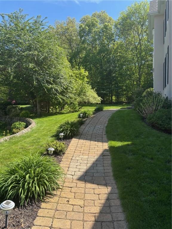 7 Thornewood Dr, Lincoln, RI 02865 - photo 5