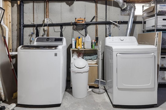 39 Greenbriar Rd, West Warwick, RI 02893 - washroom with independent washer and dryer and laundry area
