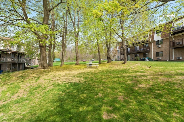 752 Quaker Ln Unit B108, Warwick, RI 02818 - view of yard featuring a residential view