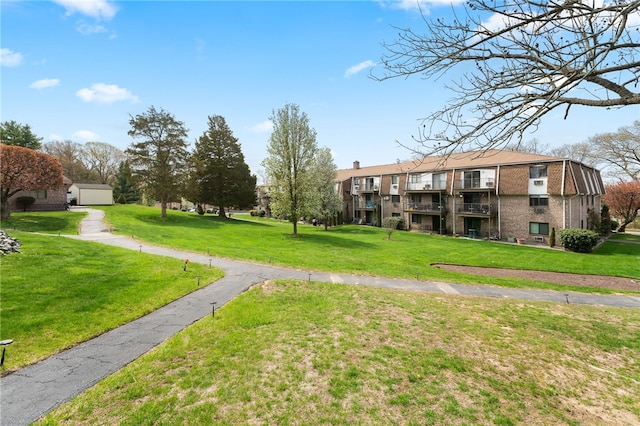 752 Quaker Ln Unit B108, Warwick, RI 02818 - view of community with a yard