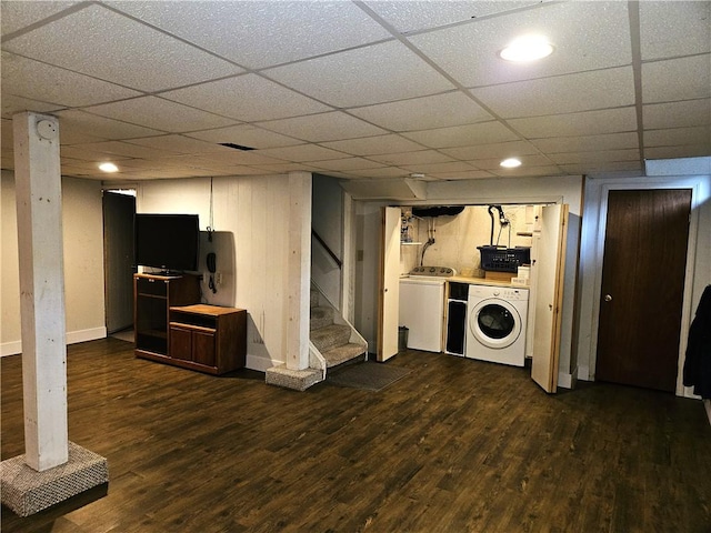 washroom featuring laundry area, visible vents, wood finished floors, recessed lighting, and washing machine and clothes dryer