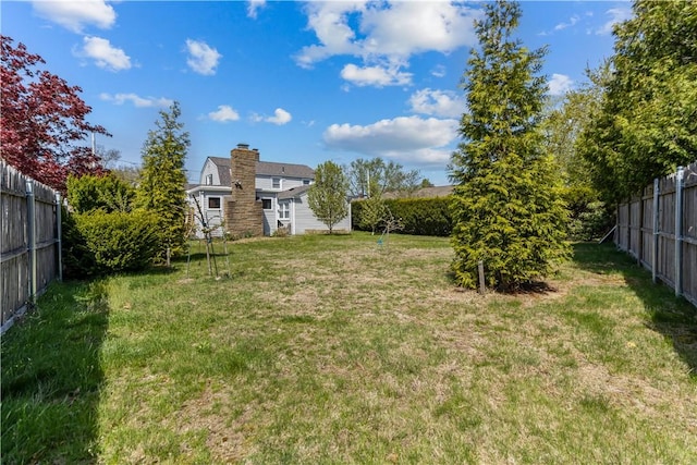 15 Broadmoor Rd, Cranston, RI 02910 - view of yard with fence