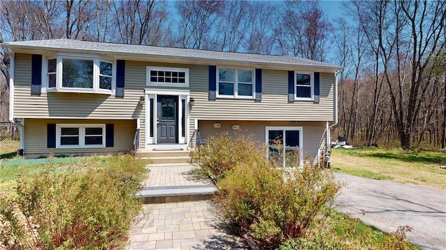 108 Shady Lea Rd, North Kingstown, RI 02852 - view of split foyer home