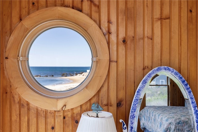 interior details featuring a water view