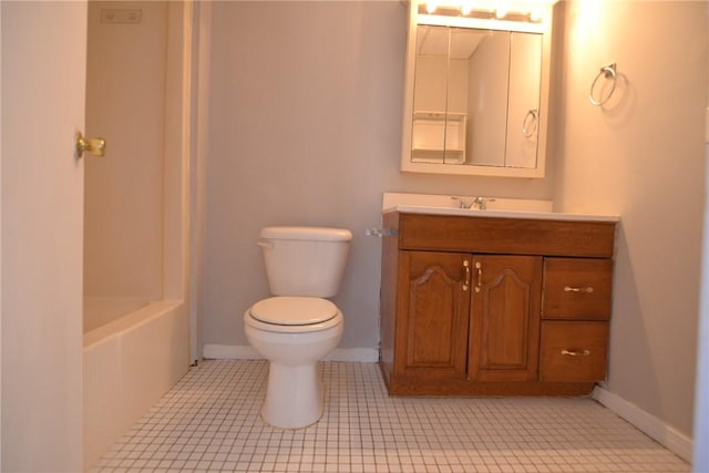 300 Smithfield Rd Unit P1-1, Providence, RI 02904 - bathroom featuring tile patterned flooring, vanity, toilet, a tub, and baseboards