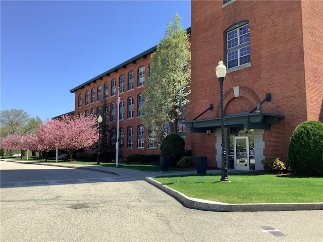 1 Tupperware Dr Unit 233, North Smithfield, RI 02896 - view of building exterior