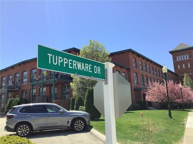 1 Tupperware Dr Unit 233, North Smithfield, RI 02896 - exterior view