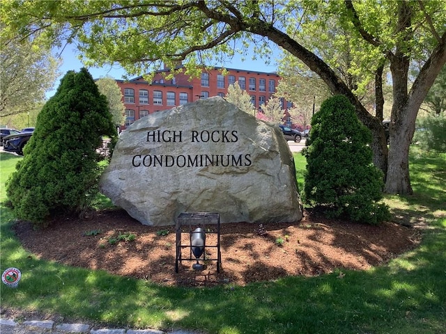 1 Tupperware Dr Unit 233, North Smithfield, RI 02896 - view of community sign