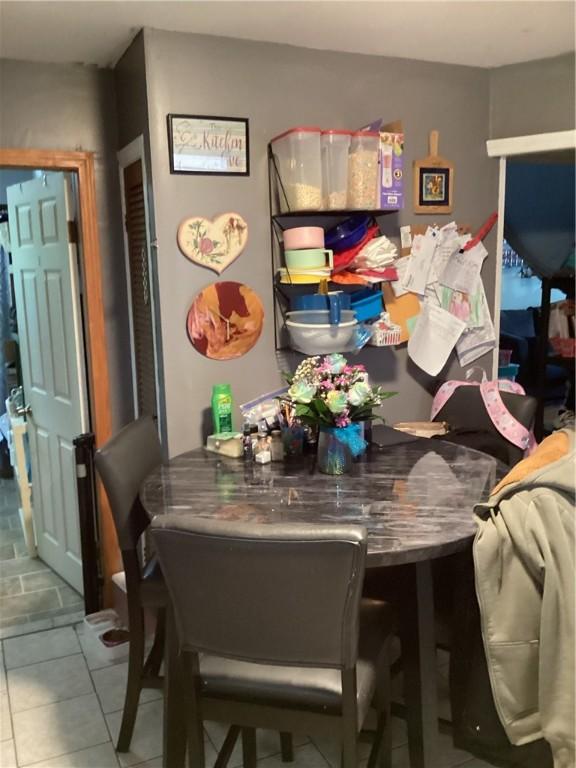 446 Carrington Ave, Woonsocket, RI 02895 - view of dining area